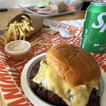 For The Win - Burgers Near Me - Los Angeles, California