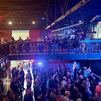 AMOS’ SOUTHEND - Updated February 2026 - 70 Photos & 76 Reviews - 1423