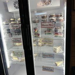 Dessert case Dessert case