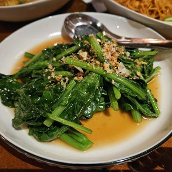 Chalong - Thai Near Me - New York, New York