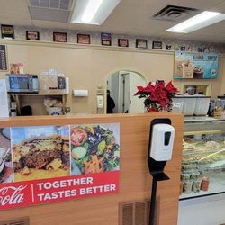 Pauly Pentas Gourmet Italian Deli - Front of Restaurant