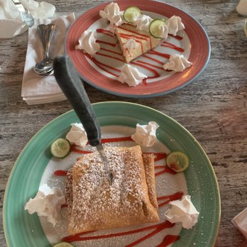 Key Largo Conch House - Key lime pie and deep fried key lime pie - Seafood Near Me - Key Largo, Florida Key Largo Conch House - Key lime pie and deep fried key lime pie - Seafood Near Me - Key Largo, Florida