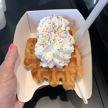 Fred's Belgian Waffles And Ice Cream - Waffle w/whip cream - Waffles Near Me - Bruges, VWV Fred's Belgian Waffles And Ice Cream - Waffle w/whip cream - Waffles Near Me - Bruges, VWV