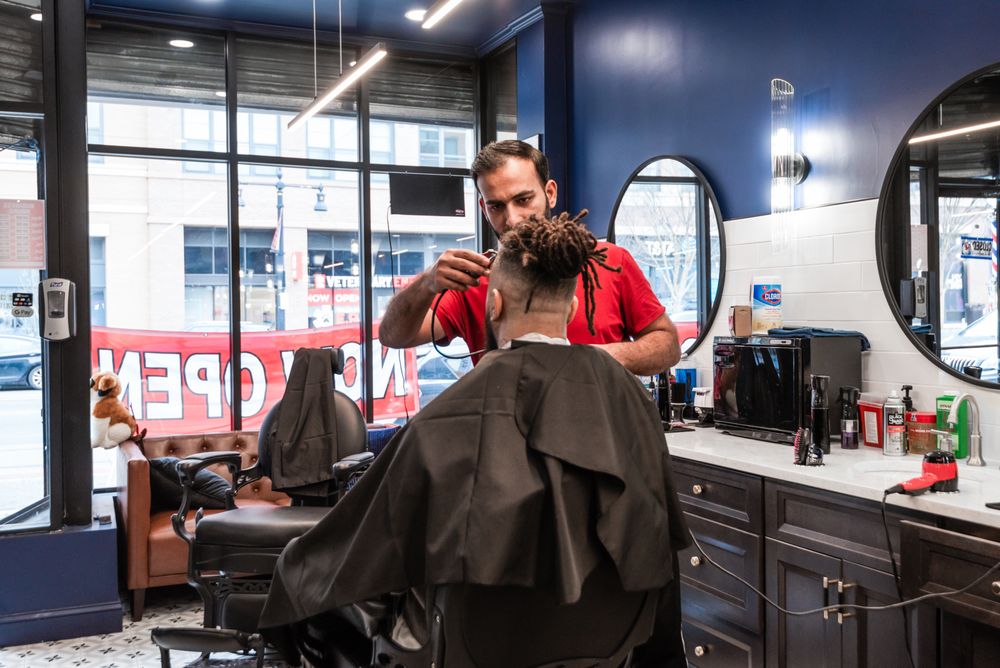 Habib's Barbershop Logo