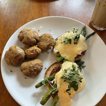 Blacksmith Bakery - Eggs Benedict - Coffee & Tea Near Me - Fort Langley, British Columbia Blacksmith Bakery - Eggs Benedict - Coffee & Tea Near Me - Fort Langley, British Columbia