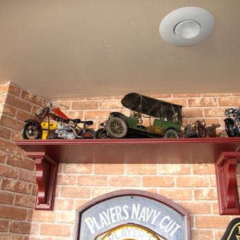 London Bridge Pub - British Near Me - Monterey, California