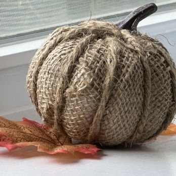 Colony at Centerpointe - Pumpkin decor - Apartments Near Me - Midlothian, Virginia