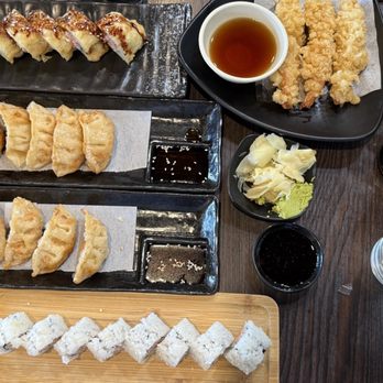 Angry Fish Sushi - Gyoza (6pcs) x2  Deep Fried California Roll  California Roll with fresh ginger and wasabi Shrimp Tempura - Sushi Bars Near Me - San Leandro, California