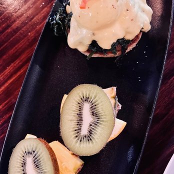 Delphi Brunch Cafe - Half Veggie Benny - Breakfast & Brunch Near Me - Langley, British Columbia