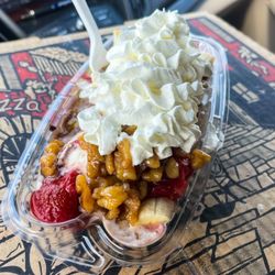Klines Dairy Bar - Lynchburg - Klines Dairy Bar Banana Split