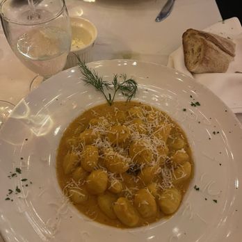 Amore E Amore - Gnocchi Vodka & Miller's Rhapsody in B Major - Italian Near Me - Atlanta, Georgia
