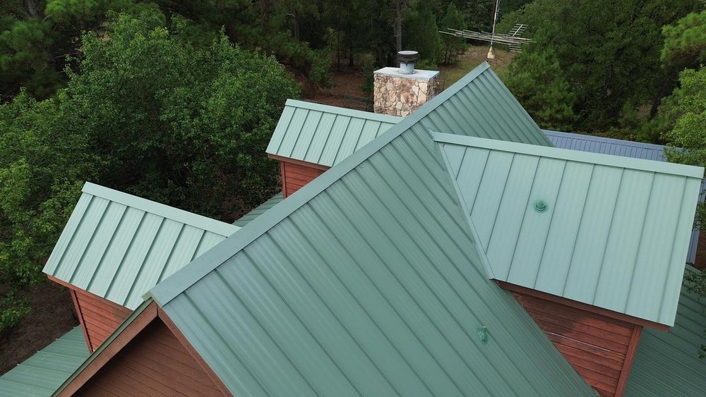 Slide of Spade Roofing and Gutters