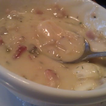 Maggie Bluffs - Homemade Clam Chowder in a CAN. - Seafood Near Me - Seattle, Washington Maggie Bluffs - Homemade Clam Chowder in a CAN. - Seafood Near Me - Seattle, Washington