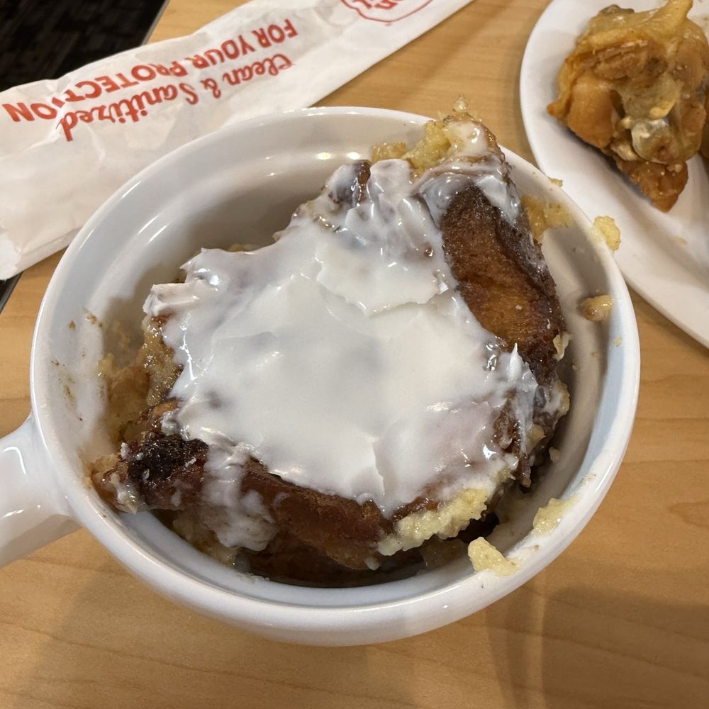 Golden Corral Buffet & Grill - Cinnamon buns - American Near Me - Frederick, Maryland Golden Corral Buffet & Grill - Cinnamon buns - American Near Me - Frederick, Maryland