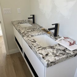 Echelon Tile and Stone - Bathroom