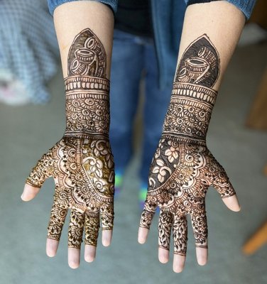 Ace Henna Tattoo, Nashville - Nashville Based Traveling Professional Henna (Mehndi) Artist with 7 years experience
Contact Bhavini: 615-349-0742 Ace Henna Tattoo, Nashville - Nashville Based Traveling Professional Henna (Mehndi) Artist with 7 years experience
Contact Bhavini: 615-349-0742