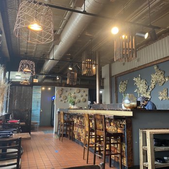 Raiz Kitchen Sushi Bar - Interior - Sushi Bars Near Me - Chicago, Illinois Raiz Kitchen Sushi Bar - Interior - Sushi Bars Near Me - Chicago, Illinois