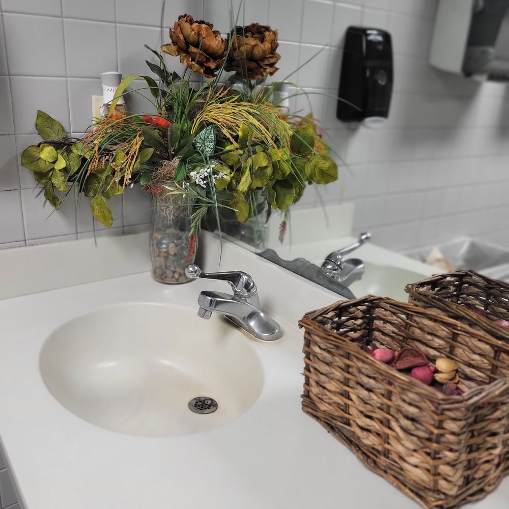 Perkins Restaurant & Bakery - Bathroom - Bakeries Near Me - Germantown, Tennessee Perkins Restaurant & Bakery - Bathroom - Bakeries Near Me - Germantown, Tennessee