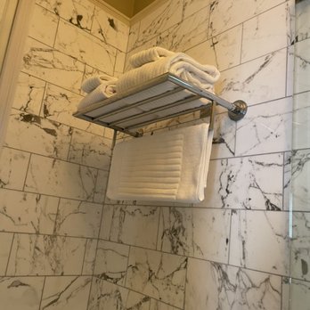 Ervins Cleaning - Clean shower - Home Cleaning Near Me - Savannah, Georgia Ervins Cleaning - Clean shower - Home Cleaning Near Me - Savannah, Georgia