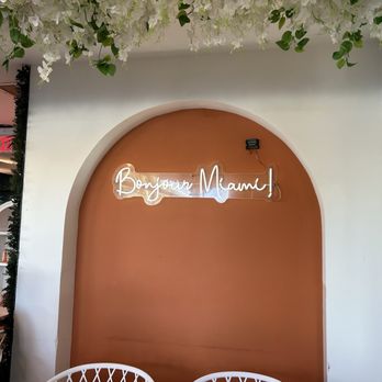 Bon Bouquet Cafe - Coffee & Tea Near Me - Miami Beach, Florida Bon Bouquet Cafe - Coffee & Tea Near Me - Miami Beach, Florida