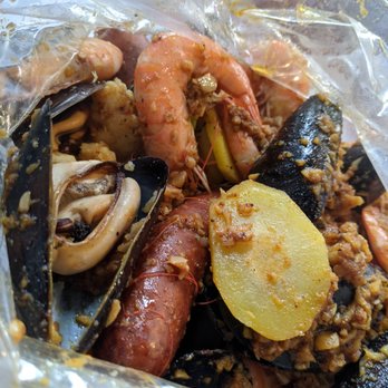 Crawfish King - 1lb shrimp, 1lb mussel, super combo - Cajun/Creole Near Me - Seattle, Washington