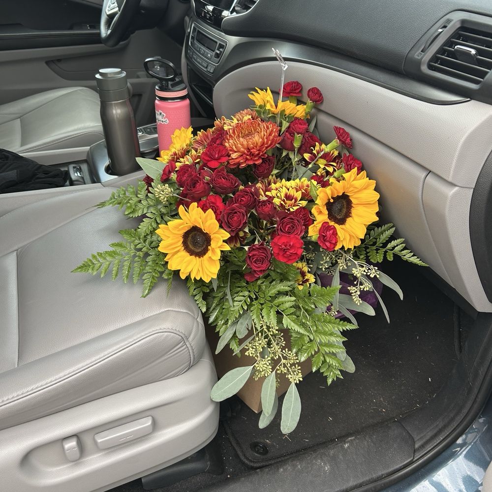 Fall flower arrangement