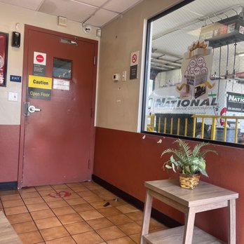 Jiffy Lube - Waiting room - Auto Repair Near Me - Riverside, California