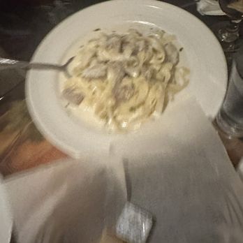 D'Parma Restaurant - Chicken Alfredo - Italian Near Me - Boston, Massachusetts D'Parma Restaurant - Chicken Alfredo - Italian Near Me - Boston, Massachusetts