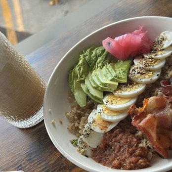 Rise Cafe - Coffee & Tea Near Me - Honolulu, Hawaii