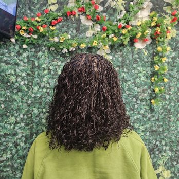 Jemea Glossy Braids - Hair Stylists Near Me - Lanham, Maryland Jemea Glossy Braids - Hair Stylists Near Me - Lanham, Maryland