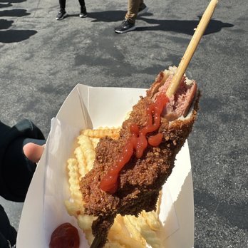 Mummy Eats - Korean style hotdog - Hot Dogs Near Me - Universal City, California