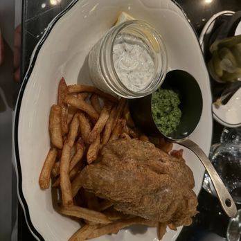 Chez Lionel - Brossard - Fish and chips - French Near Me - Brossard, Quebec Chez Lionel - Brossard - Fish and chips - French Near Me - Brossard, Quebec