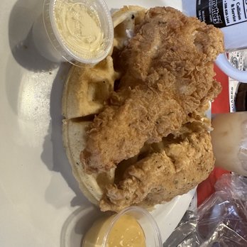 Mimis Diner - Chicken and waffle - daily special - Diners Near Me - Taunton, Massachusetts Mimis Diner - Chicken and waffle - daily special - Diners Near Me - Taunton, Massachusetts