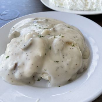 Jamie's Cafe - Granny's Biscuits and Homemade Country Gravy - Cafes Near Me - Elk Grove, California
