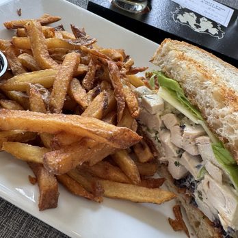 Wolf Brewing - Blackberry Chicken Salad - Brewpubs Near Me - Mechanicsburg, Pennsylvania Wolf Brewing - Blackberry Chicken Salad - Brewpubs Near Me - Mechanicsburg, Pennsylvania