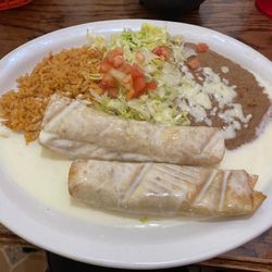 Compadres Mexican Grill