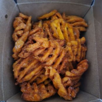 North Shore Tavern - Sweet Potato Waffle Fries - Sports Bars Near Me - Pittsburgh, Pennsylvania North Shore Tavern - Sweet Potato Waffle Fries - Sports Bars Near Me - Pittsburgh, Pennsylvania