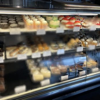 Layered Cakerie - Cookies & more - Bakeries Near Me - Montclair, California Layered Cakerie - Cookies & more - Bakeries Near Me - Montclair, California