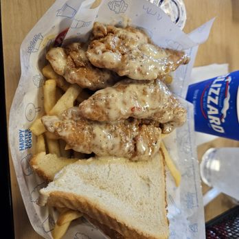 Dairy Queen Grill & Chill - 4 piece garlic parmesan basket - Fast Food Near Me - Cedar City, Utah Dairy Queen Grill & Chill - 4 piece garlic parmesan basket - Fast Food Near Me - Cedar City, Utah