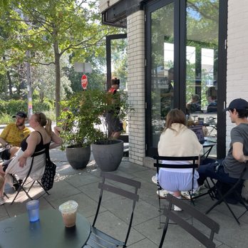 Contra Cafe - Coffee & Tea Near Me - Toronto, Ontario
