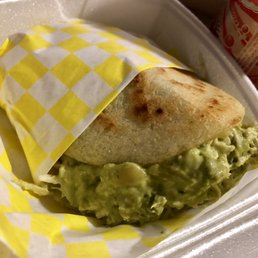 Reina Pepiada Arepa