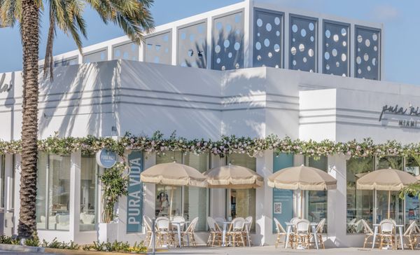 Pura Vida Miami by null