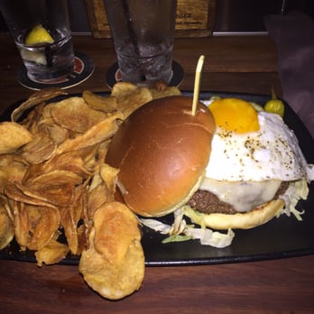 Barlines - Moonshine burger. Worth it. Not too crazy about the bbq chips. The brownie sundae..... AMAZING - New American Near Me - Nashville, Tennessee