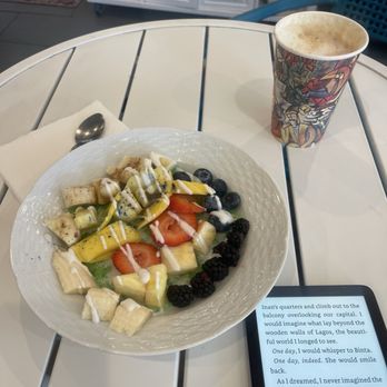 Sweet Potatoe's Up Beet Cafe - Sticky Rice w/ fruit  Butter pecan latte - Cafes Near Me - El Cerrito, California