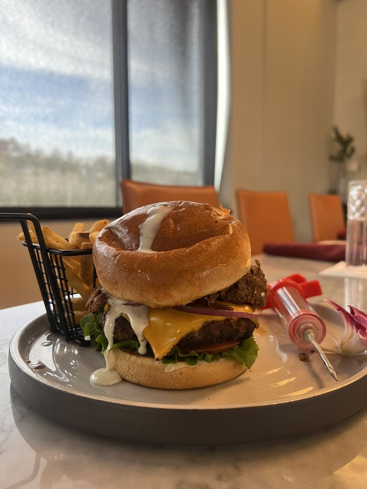 FLAMING MARGARITAS AMERICAN KITCHEN Updated October 2024 94 Photos