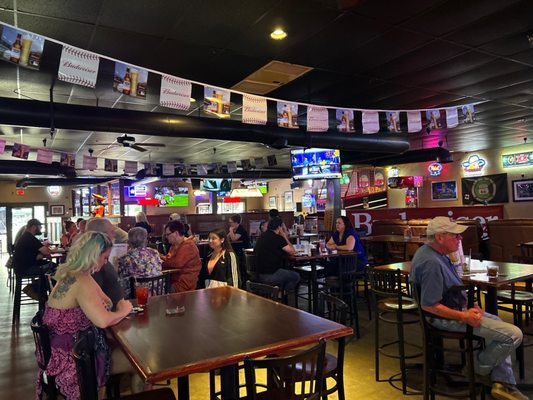 Mulligans Sports Pub