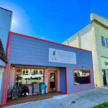 1. Etna Creek Outfitters
