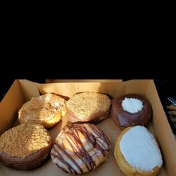 Mix It Up Bakery - Delicious Doughnuts yum yum