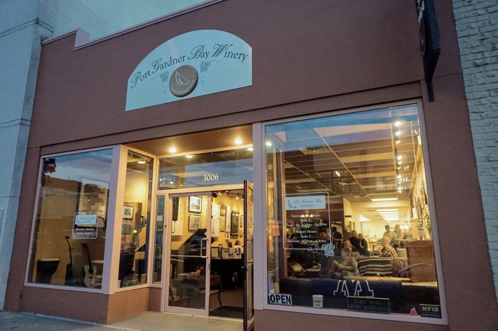 PORT GARDNER BAY WINERY 40 Photos & 30 Reviews 3006 Rucker Ave