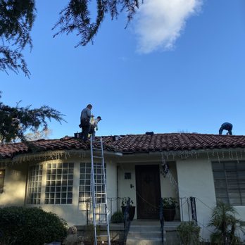 Alpha Roofing Company - Alpha Roofing crew. - Roofing Near Me - Highland, California